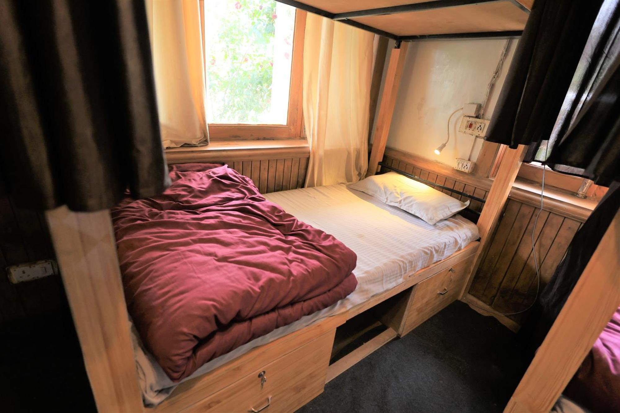 Beholden Stay And Cafe - A Luxury Boutique Hotel In Manali Manāli Exteriér fotografie