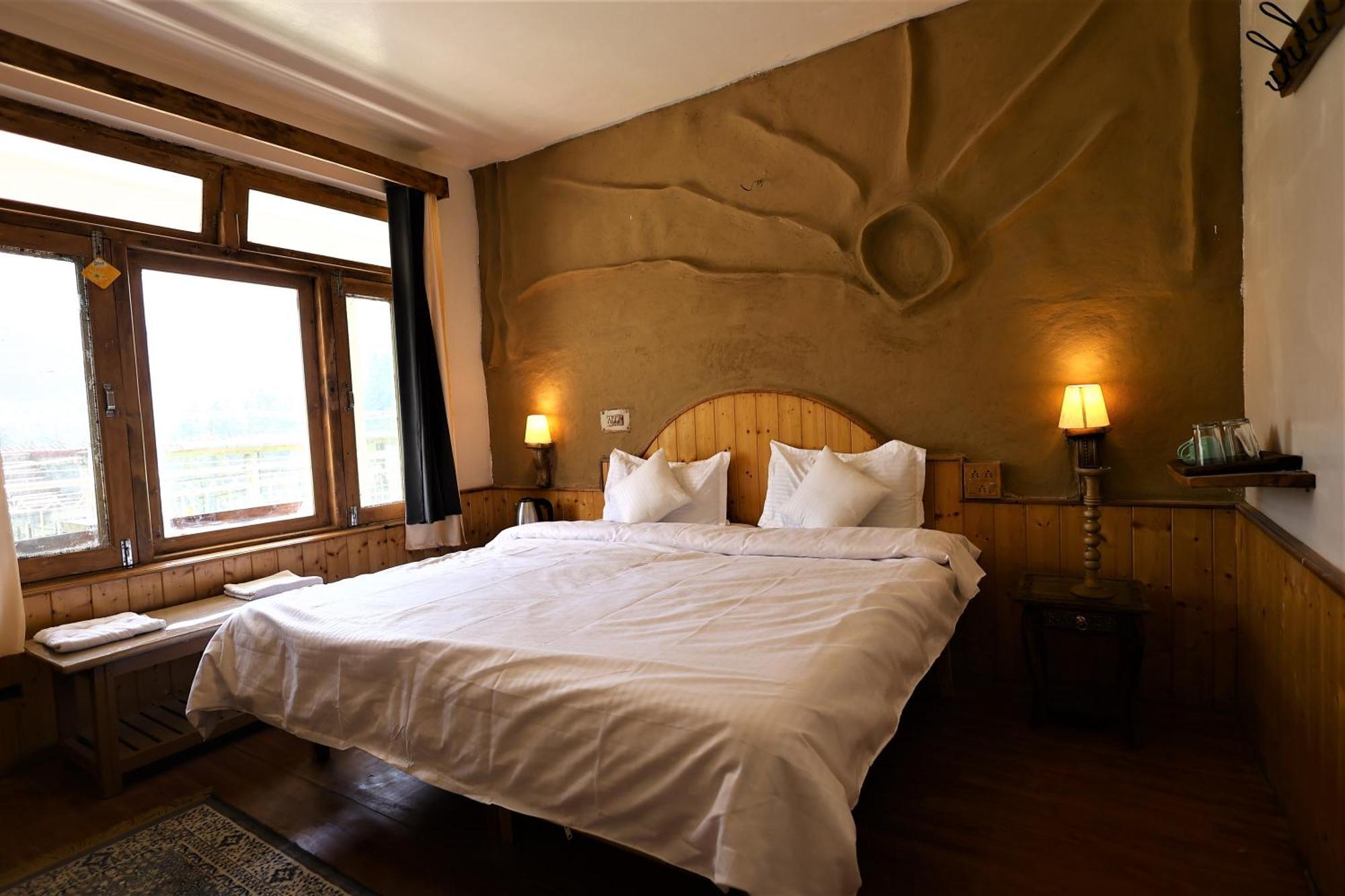Beholden Stay And Cafe - A Luxury Boutique Hotel In Manali Manāli Exteriér fotografie