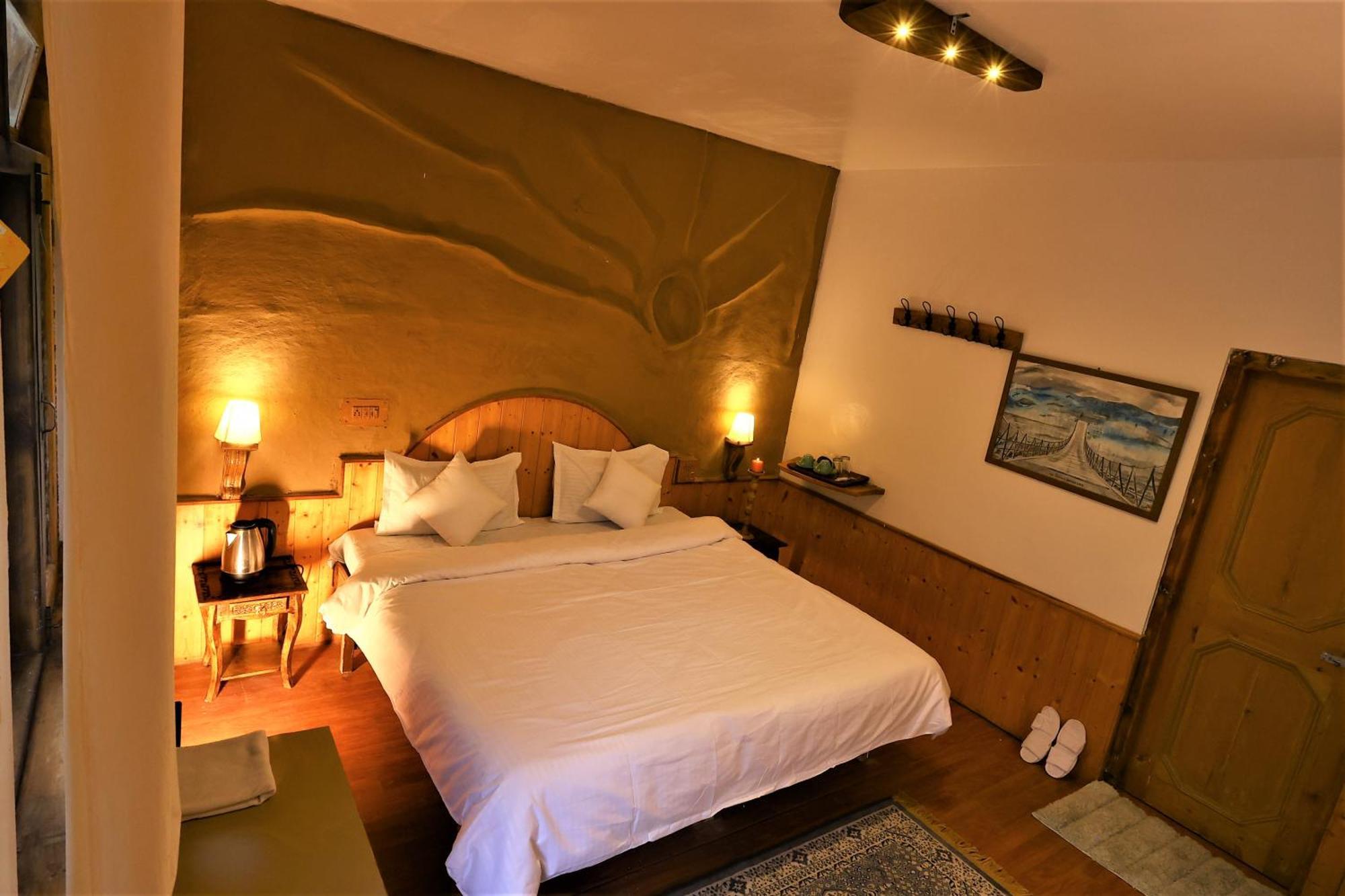 Beholden Stay And Cafe - A Luxury Boutique Hotel In Manali Manāli Exteriér fotografie