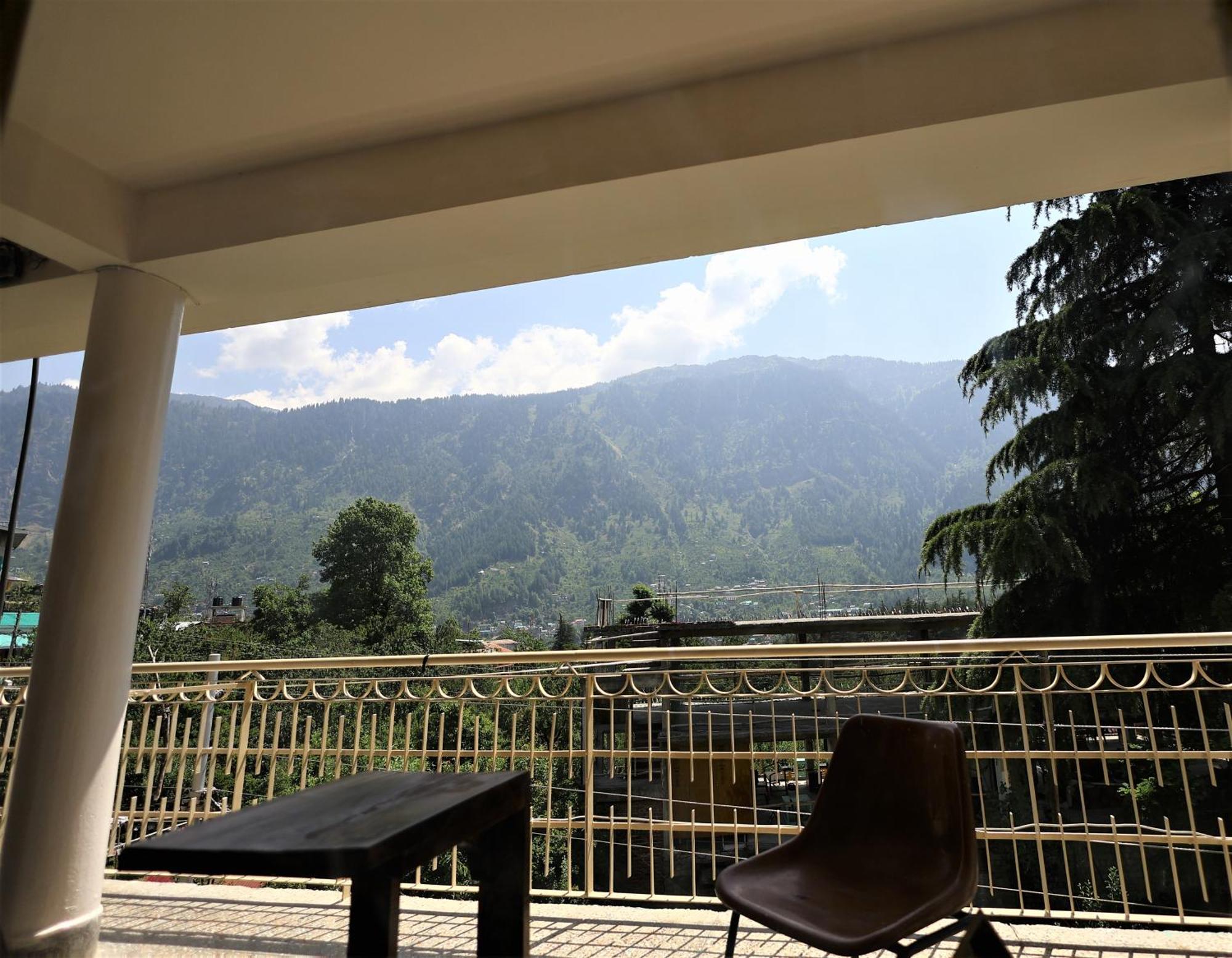 Beholden Stay And Cafe - A Luxury Boutique Hotel In Manali Manāli Exteriér fotografie