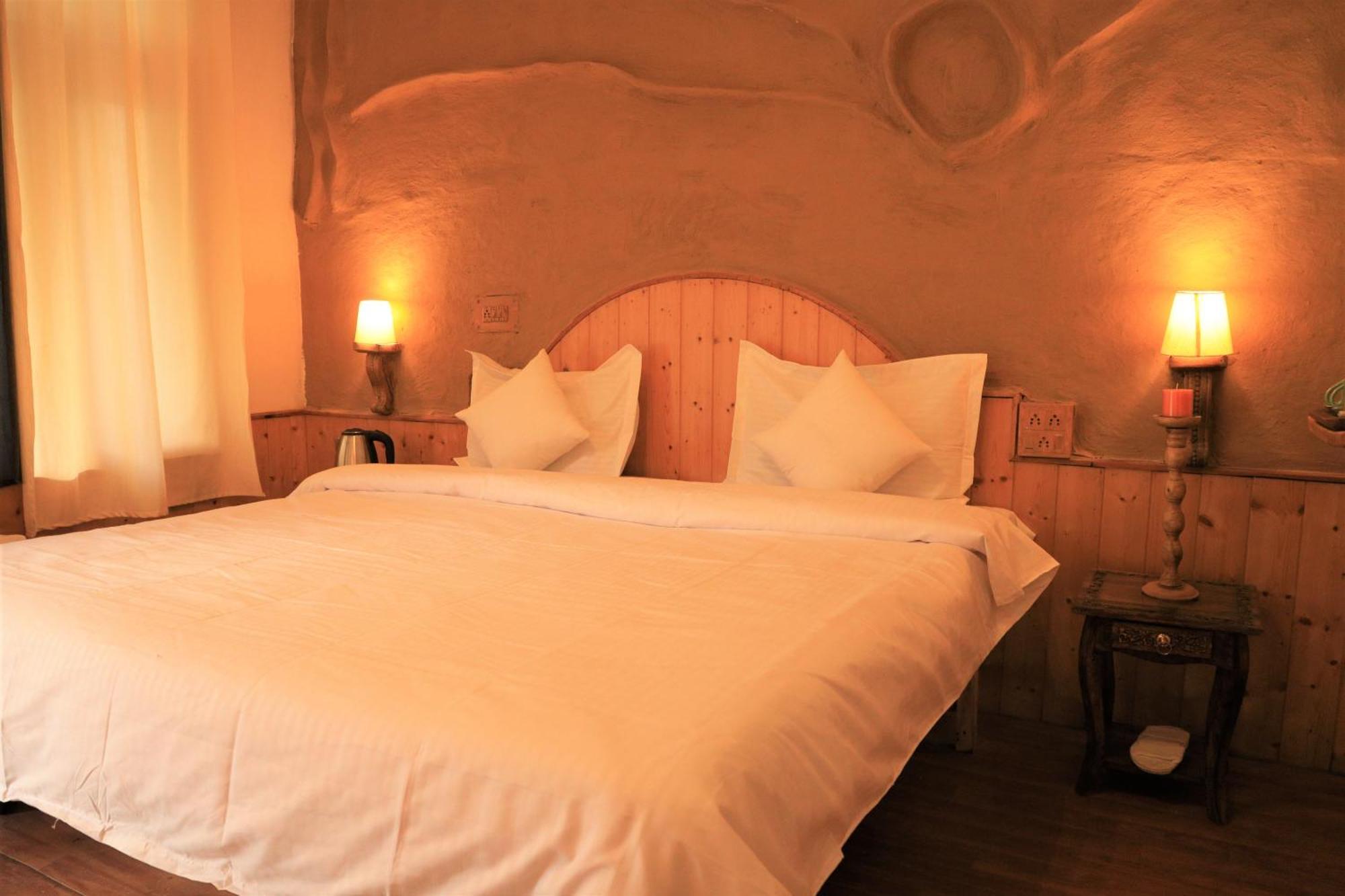 Beholden Stay And Cafe - A Luxury Boutique Hotel In Manali Manāli Exteriér fotografie